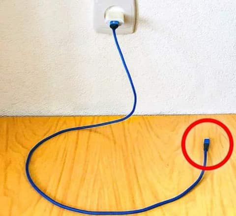 Why You Should Never Leave Your Phone Charger Plugged in Without Your Phone